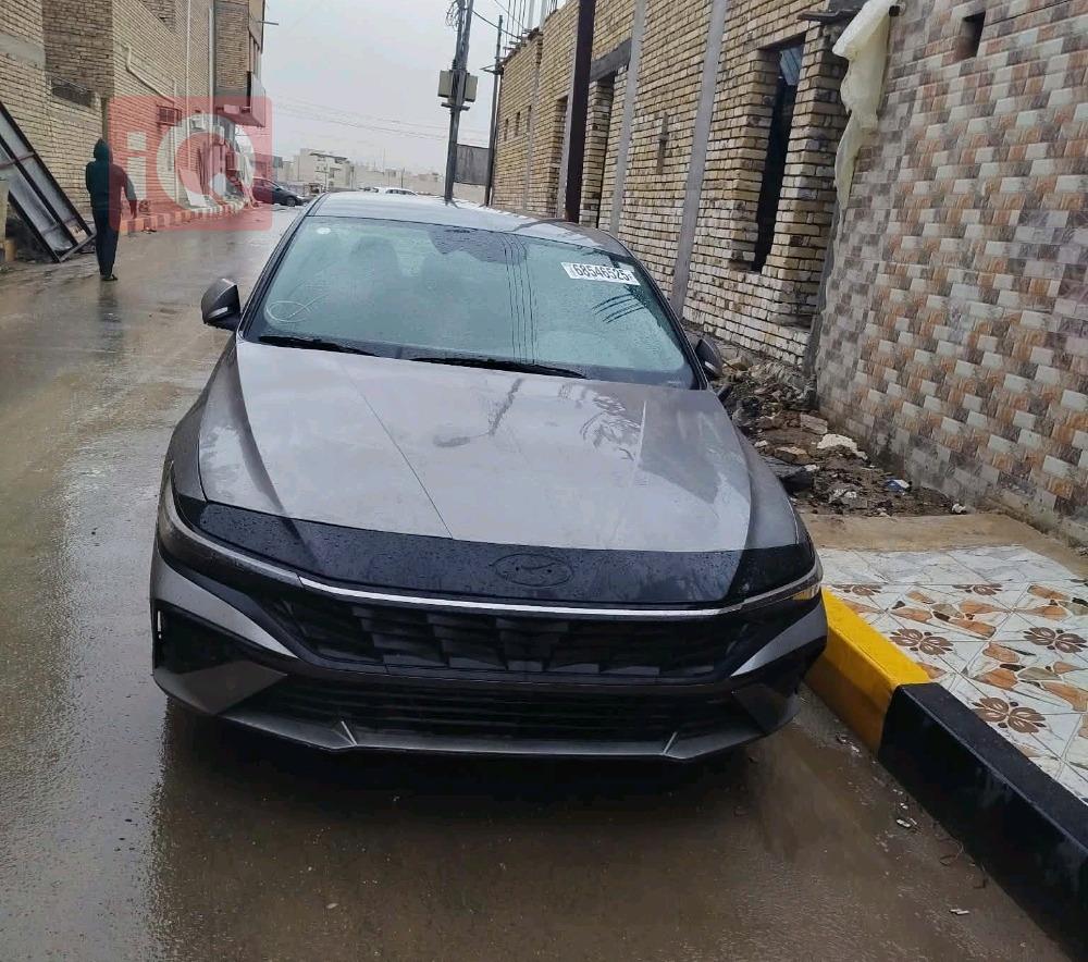 هیۆندای ئەلەنترا